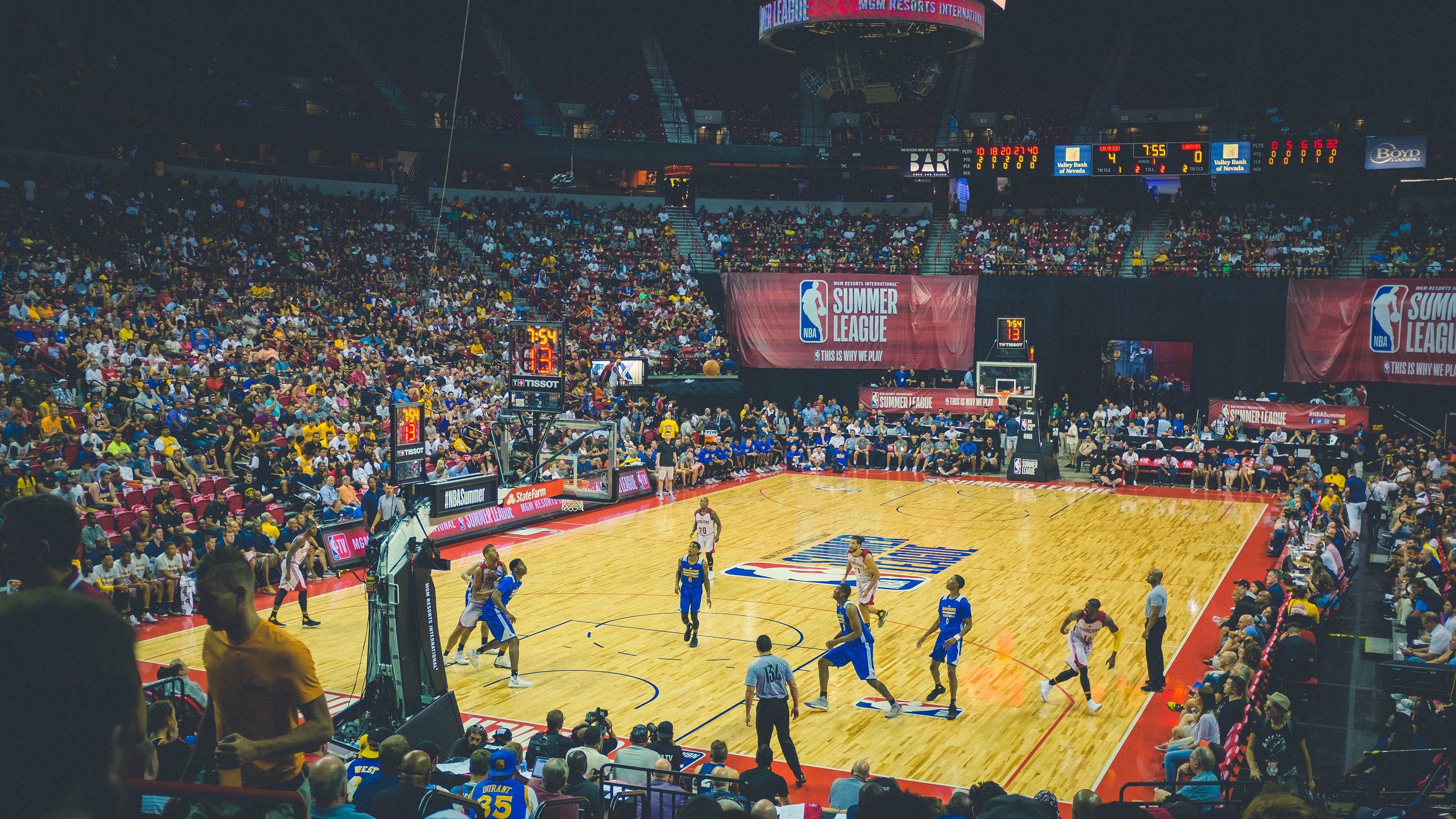 《堡垒之夜》未来主题赛:玩家创新肆意挥洒,创意无限!,堡垒之夜介绍视频